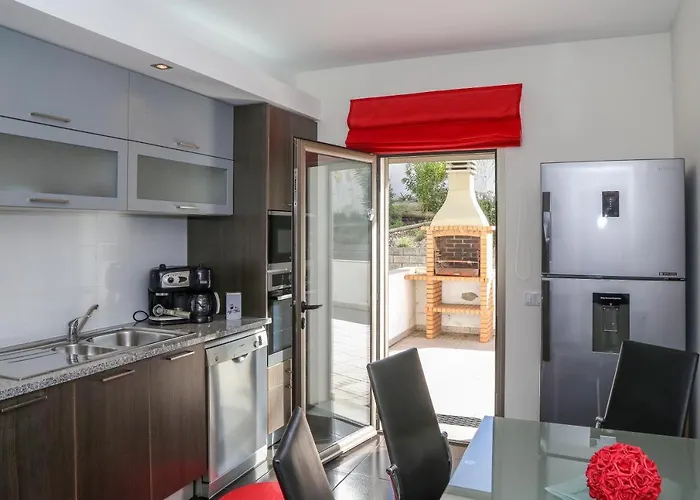 Апартаменты Lusitano *